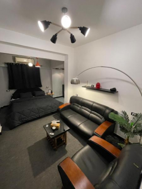 The hub private studio 10 minutes from the airport